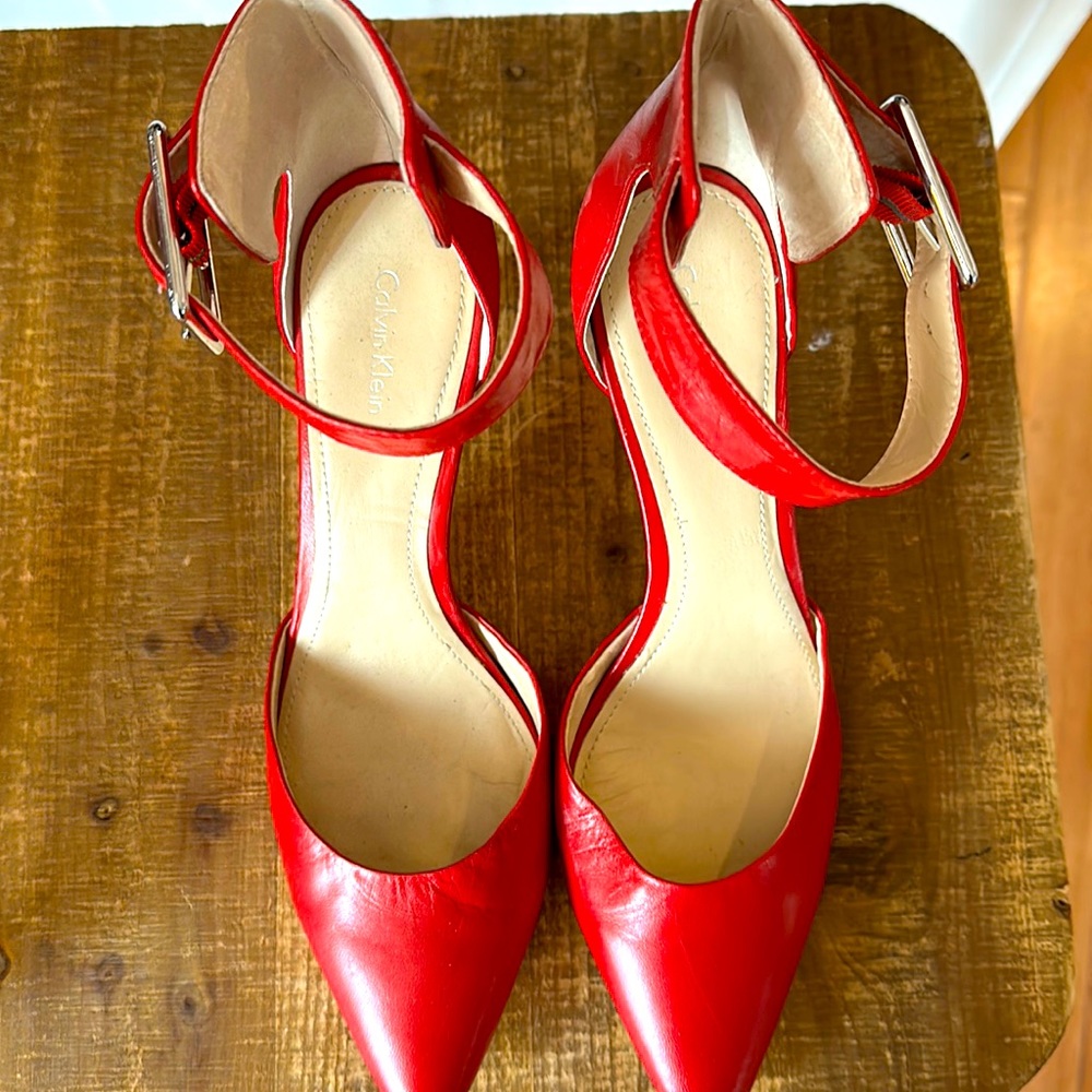 Calvin Klein 3.5 in heel